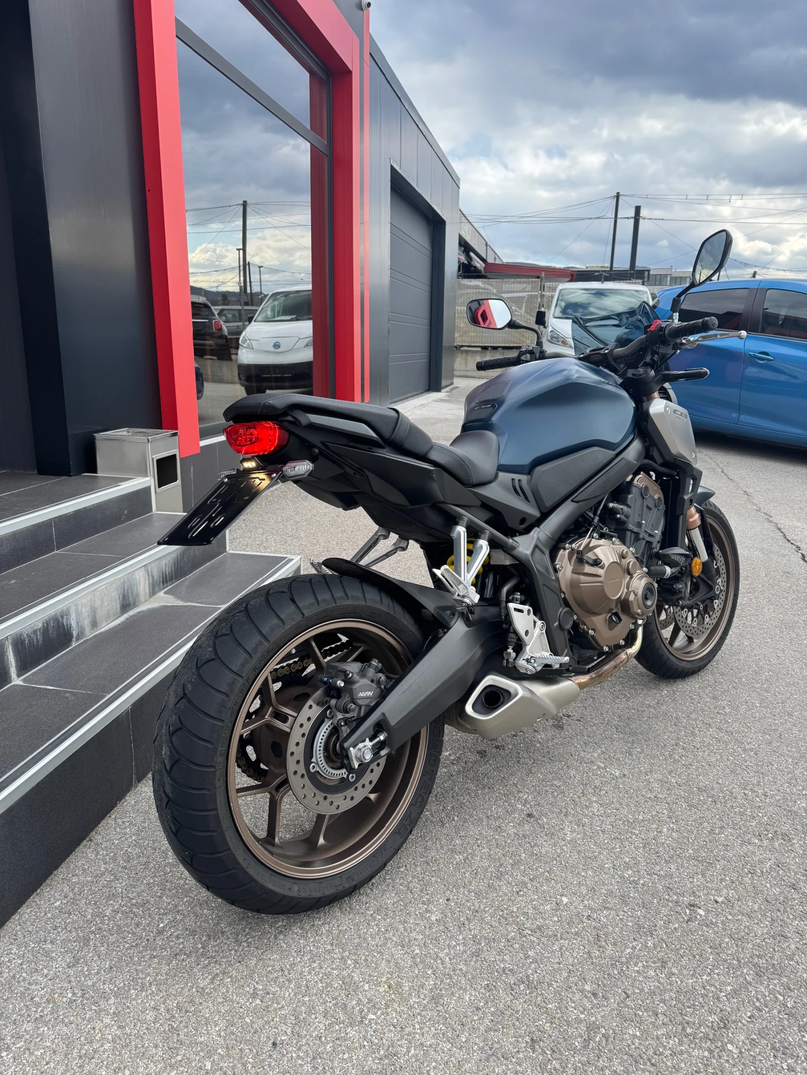 Honda Cb 650R-ABS-TCS-LED-TOP TOP, снимка 3 - Мотоциклети и мототехника - 53876654