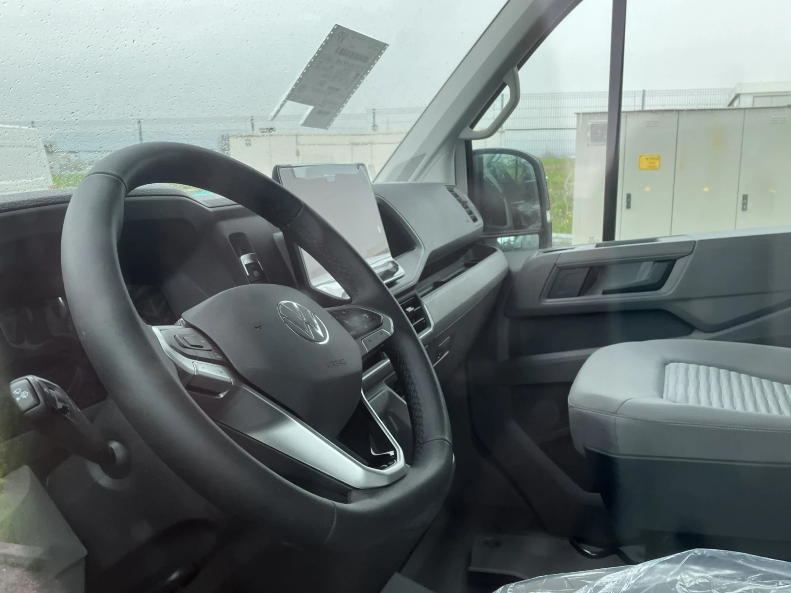 Кемпер VW Grand California 600 - изображение 2