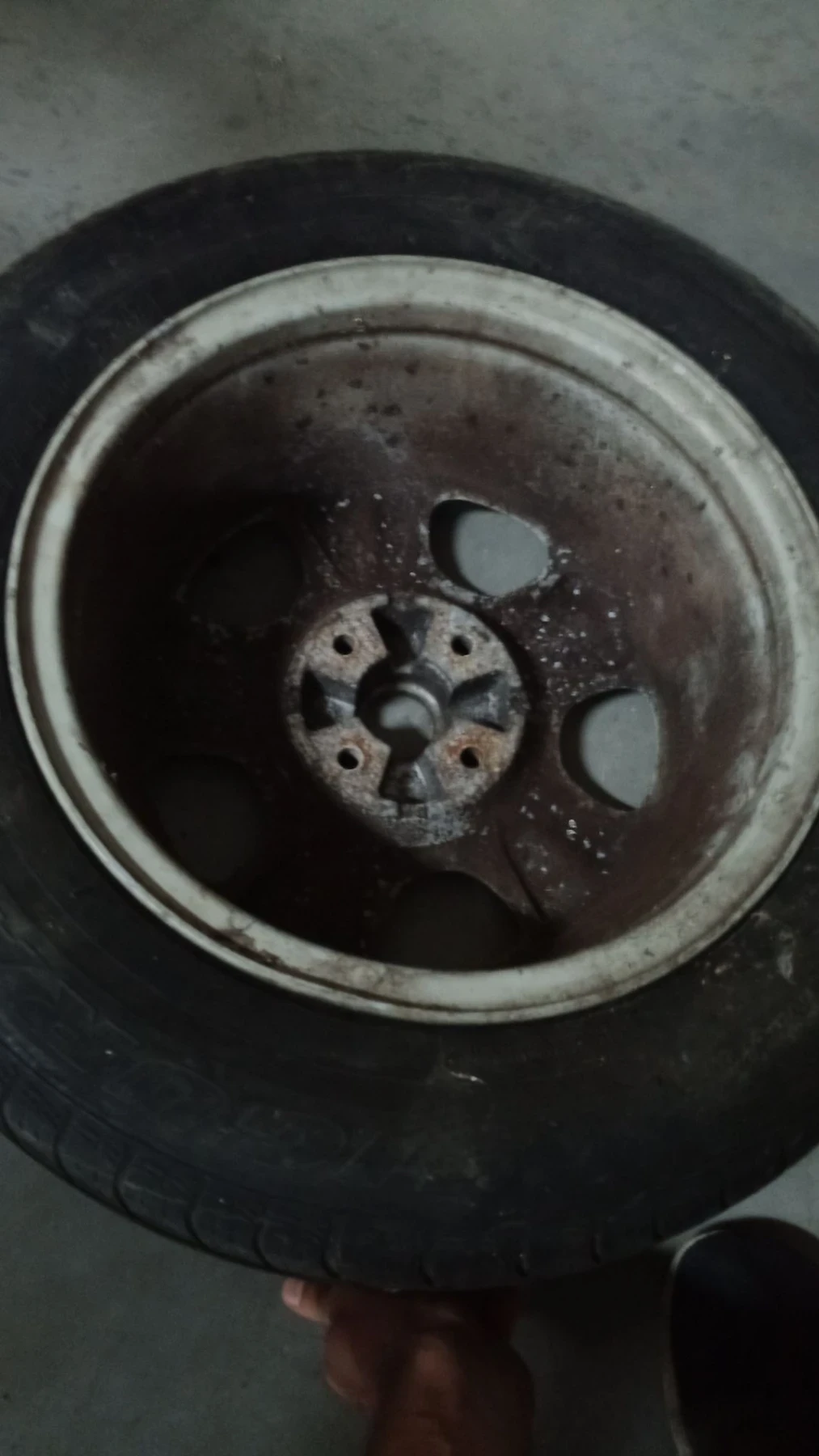 ���� � ������ 175/70R14 | Mobile.bg � ����������� 4
