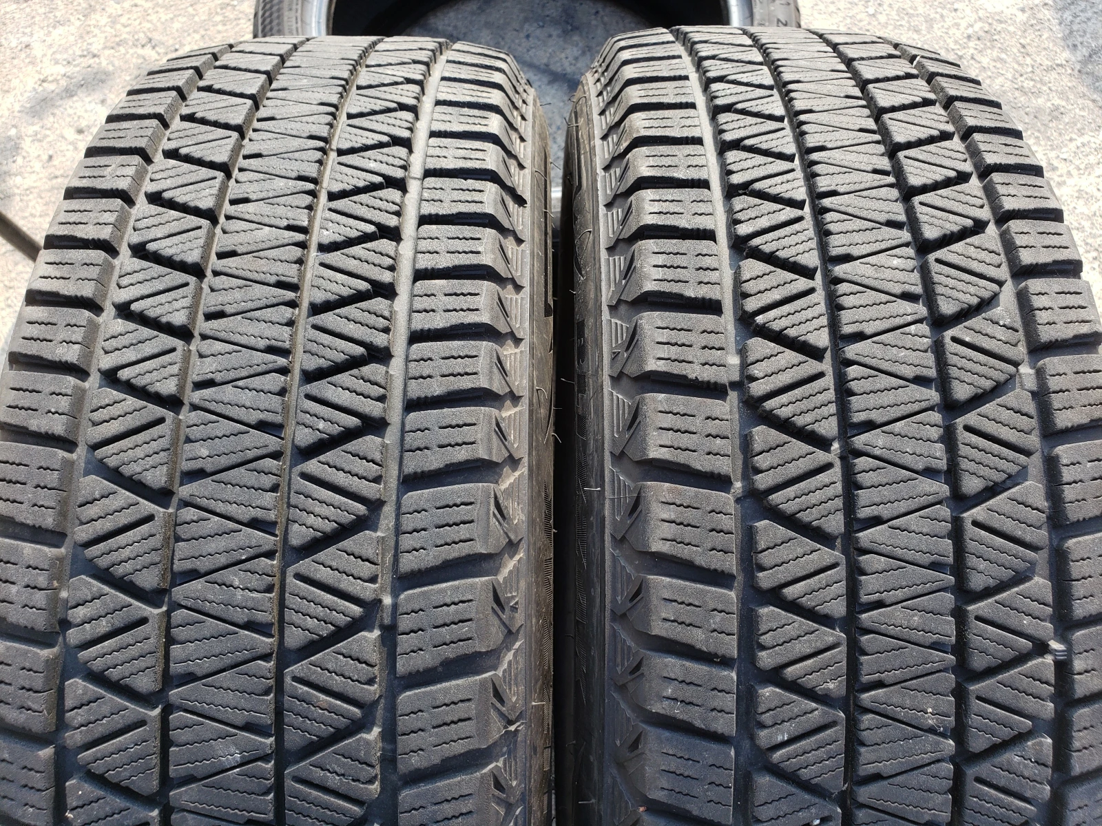 ���� 225/65R17 | Mobile.bg � ����������� 2