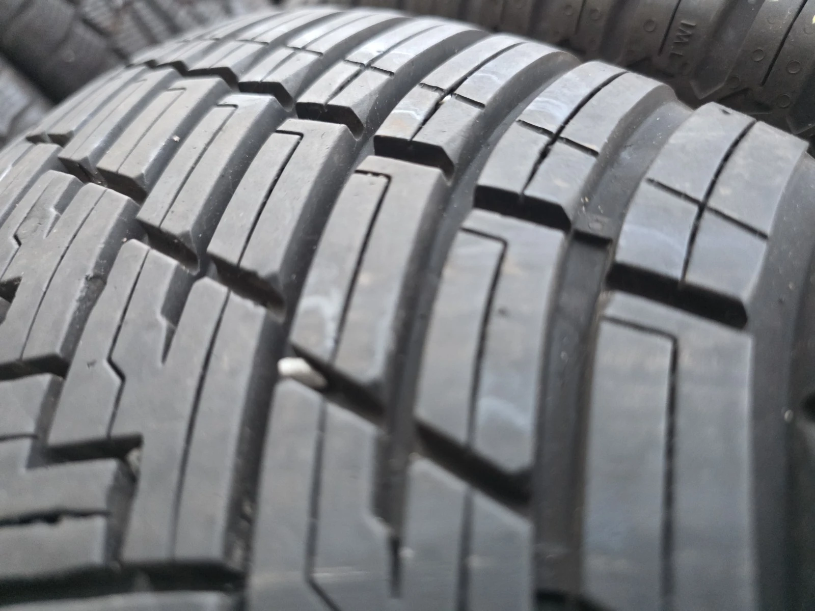 ���� 235/50R19 | Mobile.bg � ����������� 3