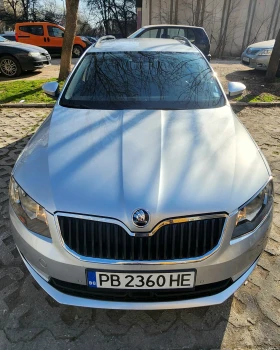 Skoda Octavia 1.6 TDI 110hp Дистроник, снимка 2