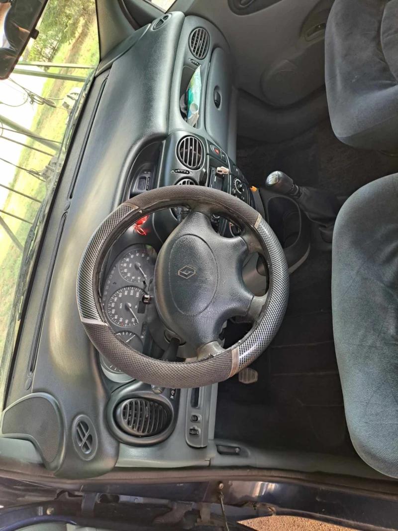 Renault Scenic, снимка 5 - Автомобили и джипове - 47146196