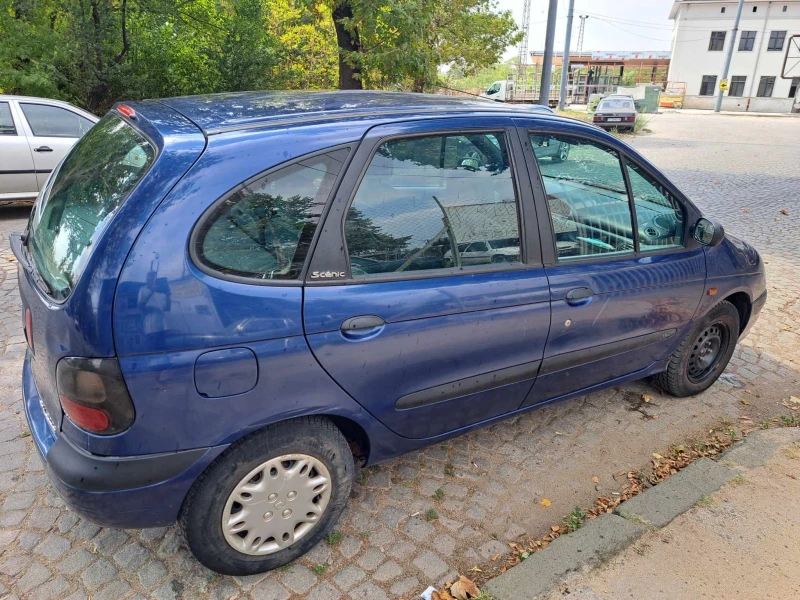 Renault Scenic, снимка 4 - Автомобили и джипове - 47146196