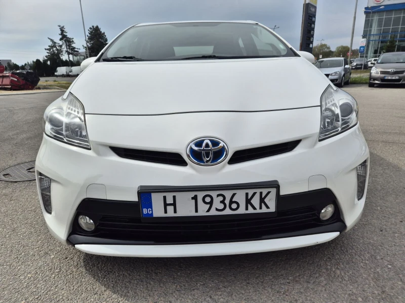 Toyota Prius Хибрид, снимка 7 - Автомобили и джипове - 52515749
