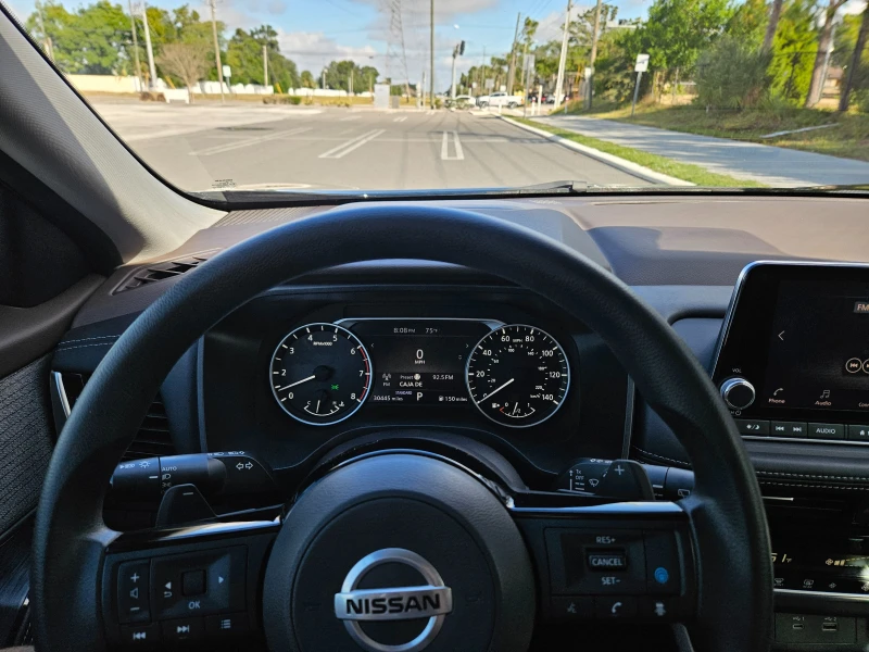 Nissan Rogue SV, снимка 8 - Автомобили и джипове - 51787769