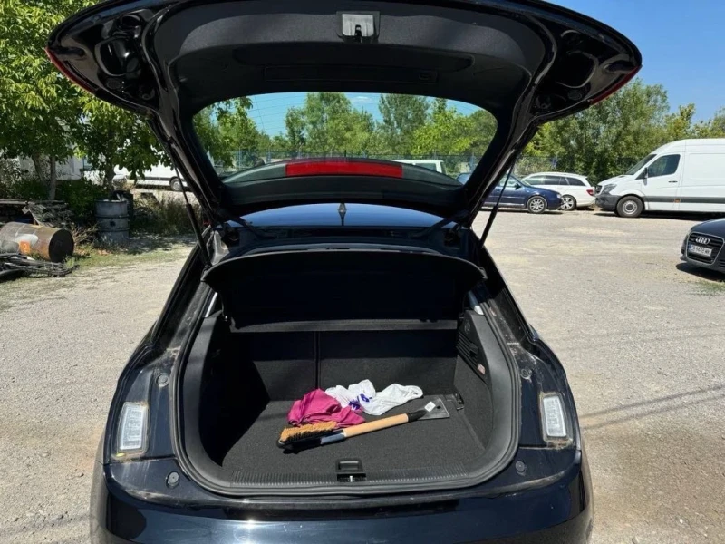 Audi A1 TFSI, снимка 11 - Автомобили и джипове - 50878692