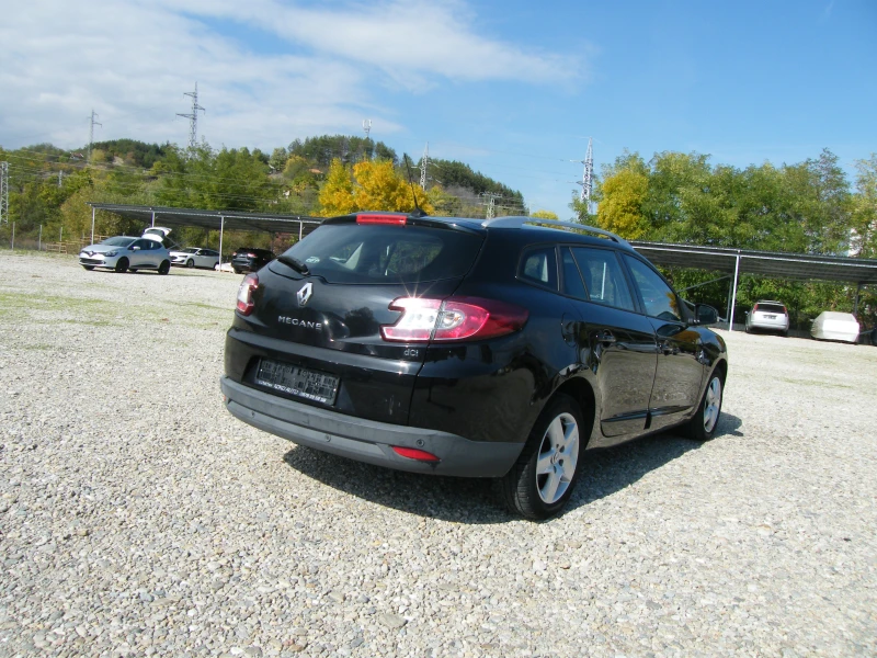 Renault Megane 1.5DCI, снимка 4 - Автомобили и джипове - 52148109