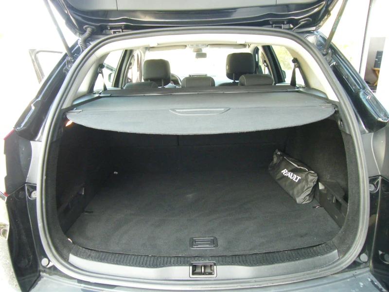 Renault Megane 1.5DCI, снимка 13 - Автомобили и джипове - 52148109