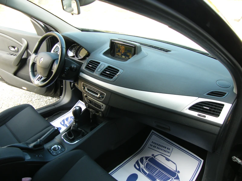 Renault Megane 1.5DCI, снимка 16 - Автомобили и джипове - 52148109
