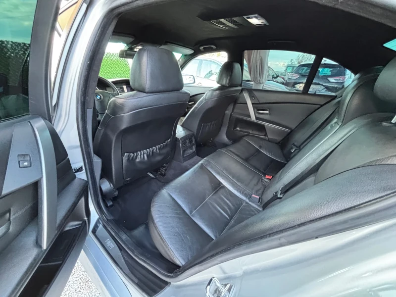 BMW 530 3.0D/6 СКОРОСТИ/КЛИМАТРОНИК, снимка 9 - Автомобили и джипове - 52214772