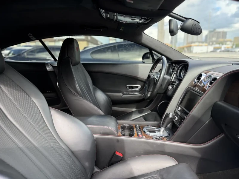 Bentley Continental ВЪЗДУХ, ПОДГРЕВИ, КАМЕРИ, КЕYLESS, , снимка 15 - Автомобили и джипове - 52490831