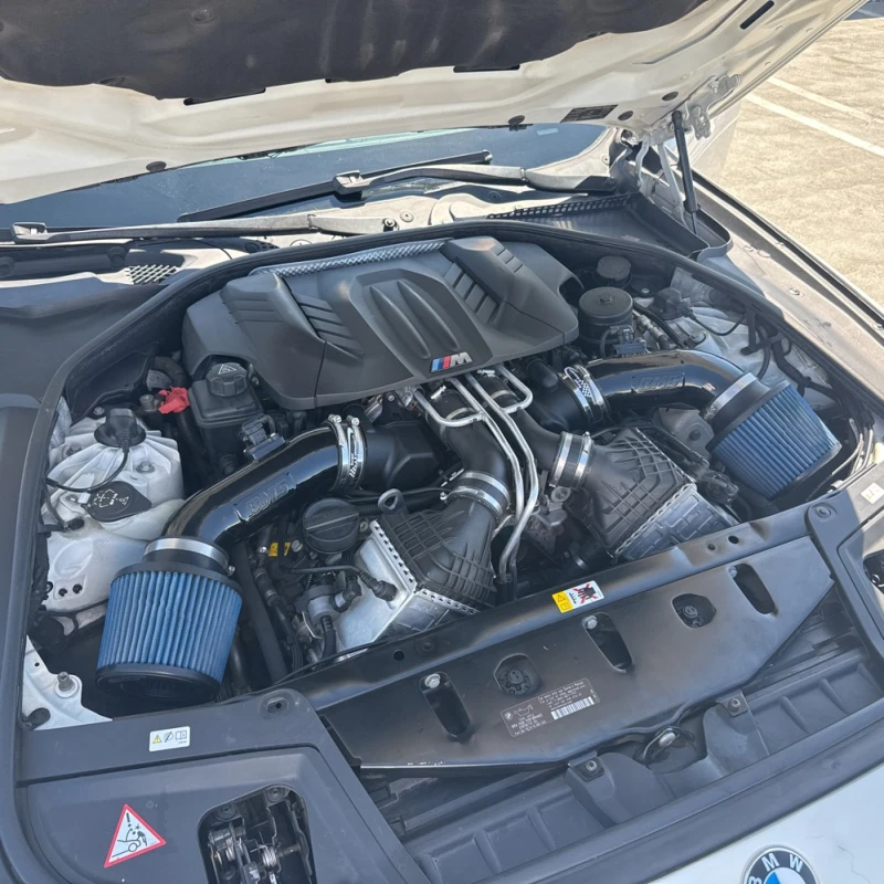 BMW M5 * CARFAX * БЕЗ ПЪРВОНАЧАЛНА ВНОСКА, снимка 9 - Автомобили и джипове - 52840323