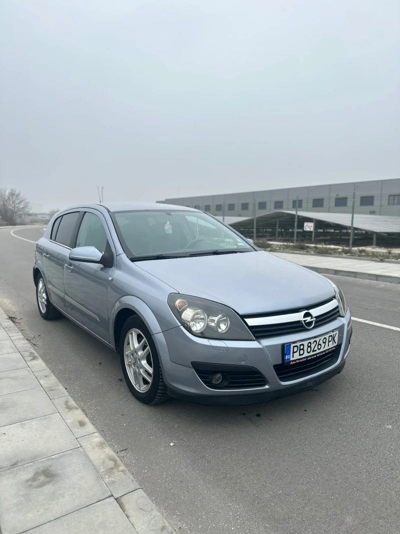 Opel Astra 1.9, 120кс, клима, обслужена, реални километри, снимка 3 - Автомобили и джипове - 52856519