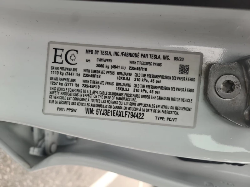 Tesla Model 3 * STANDARD RANGE PLUS * CARFAX * , снимка 7 - Автомобили и джипове - 53324573