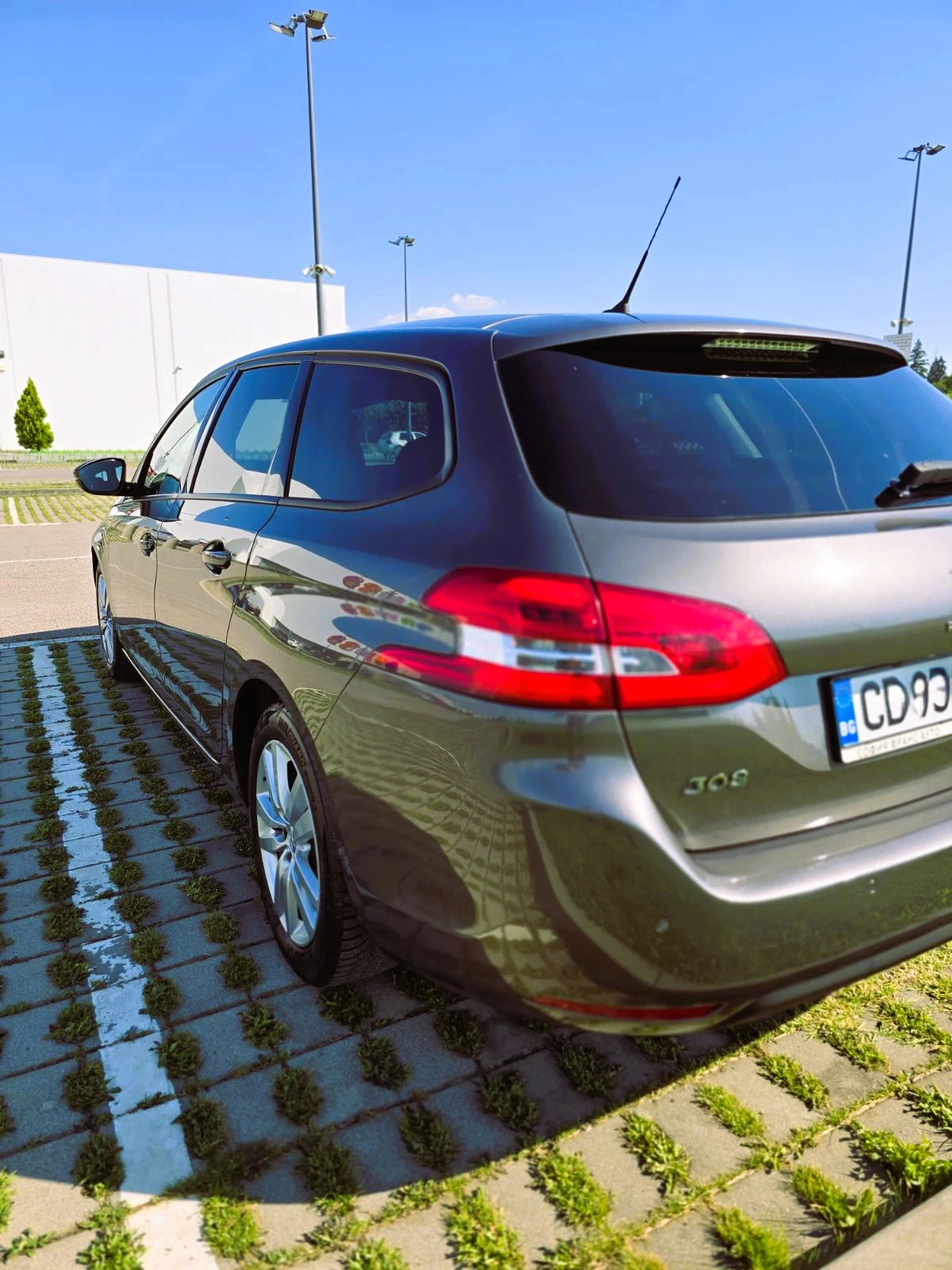 Peugeot 308 ACTIVE 1.5 Blue130 HDi BVM6 - изображение 5