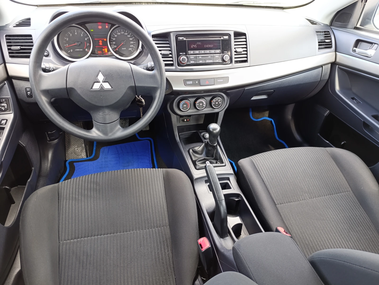 Mitsubishi Lancer 1.6i 16V 117к.с. - изображение 9