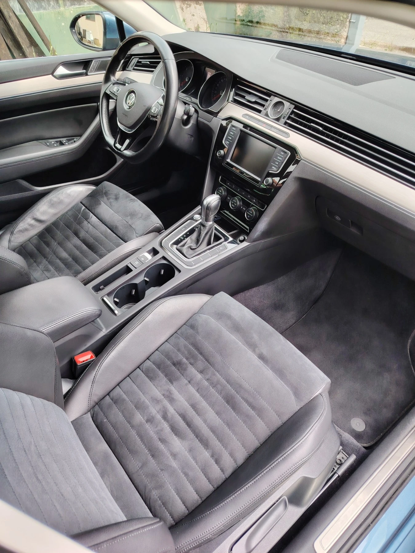 VW Passat HIGHLINE!!DISTRONIC!!DSG | Mobile.bg   17