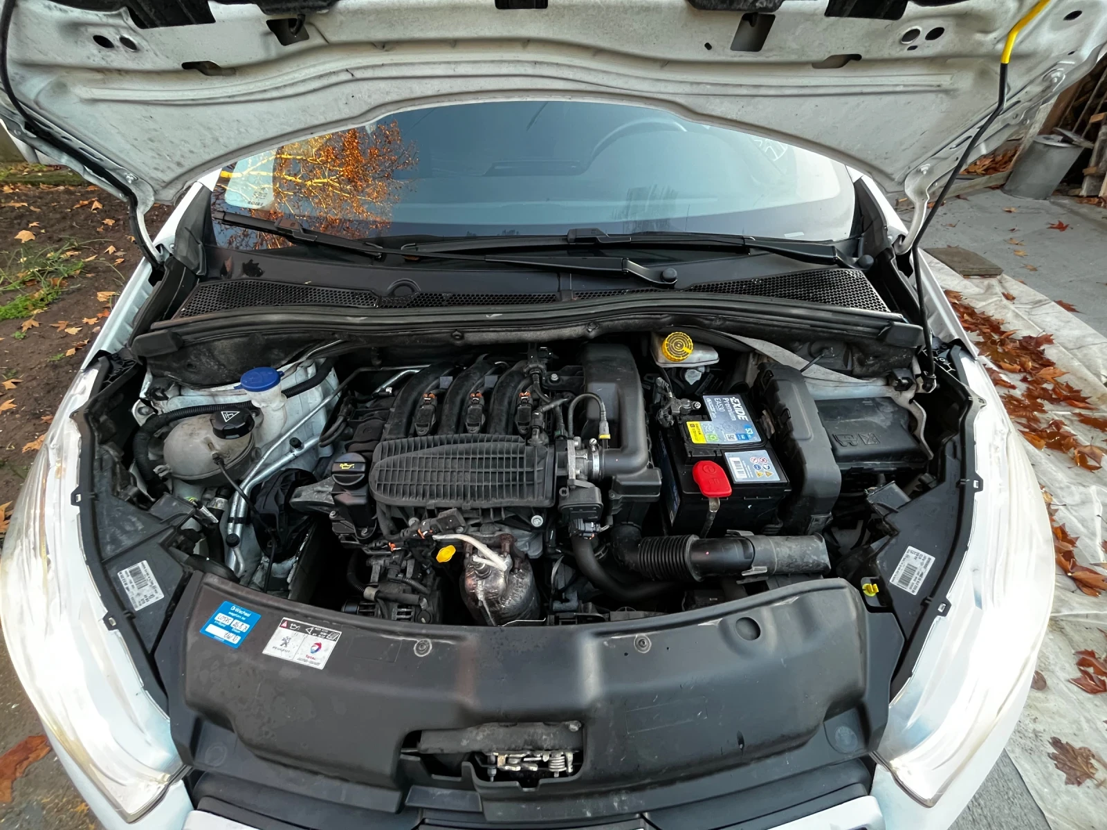 Peugeot 208 1.0I - изображение 9