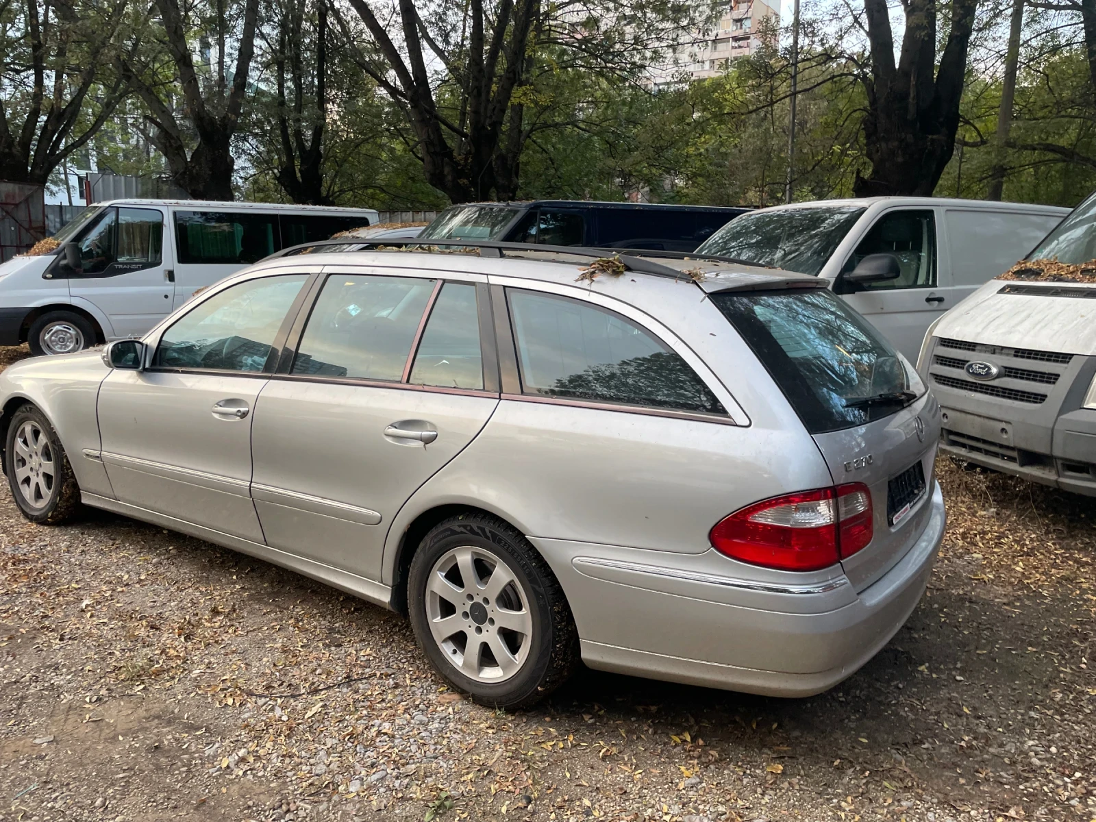 Mercedes-Benz E 270 CDI Avangarde - изображение 2