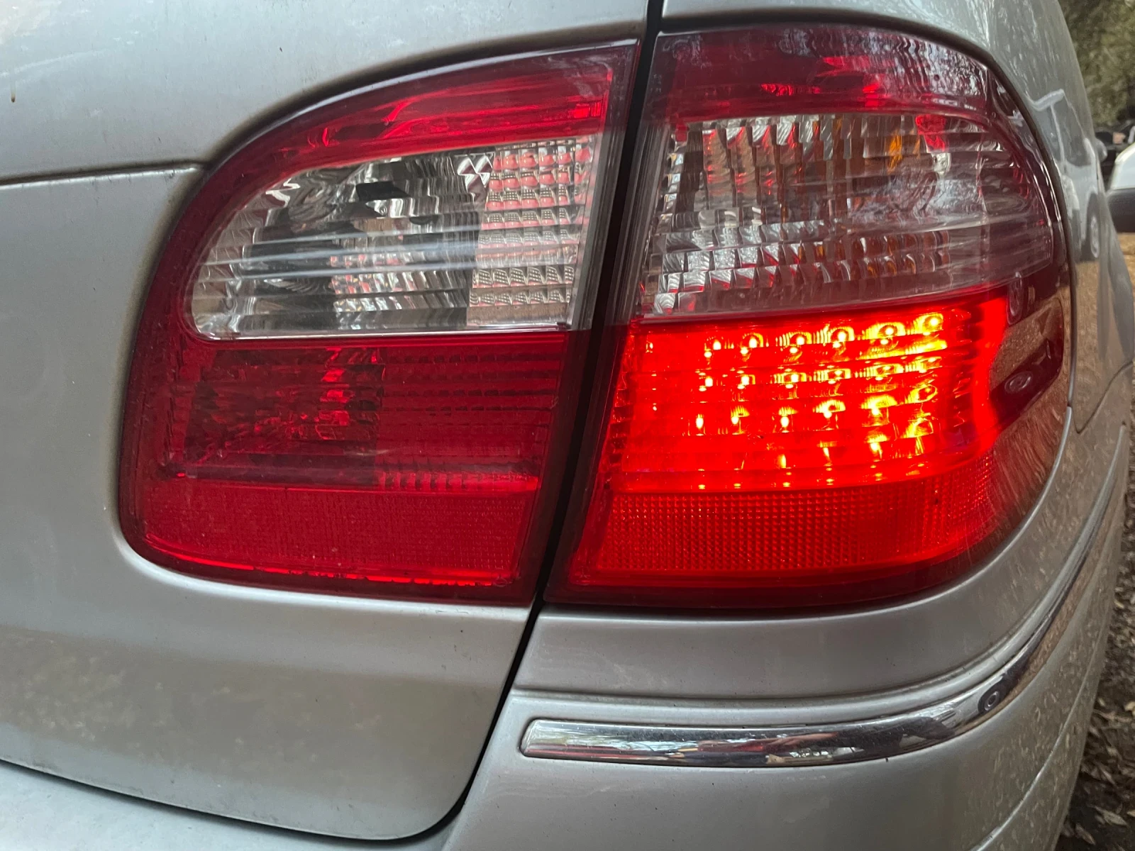 Mercedes-Benz E 270 CDI Avangarde - изображение 6