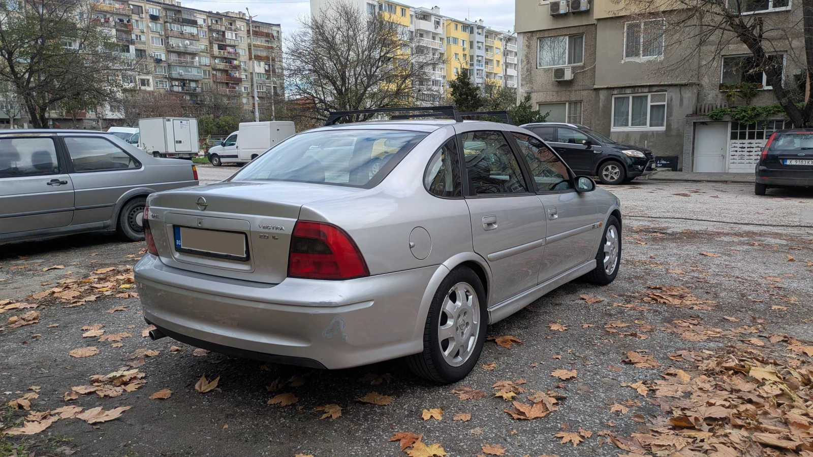 Opel Vectra CDX - изображение 2