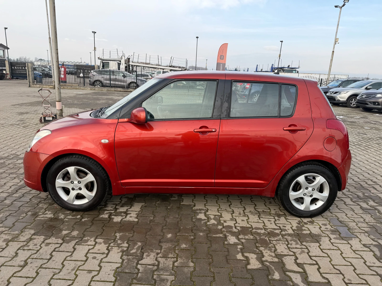 Suzuki Swift 1.3i EURO 4 - изображение 9