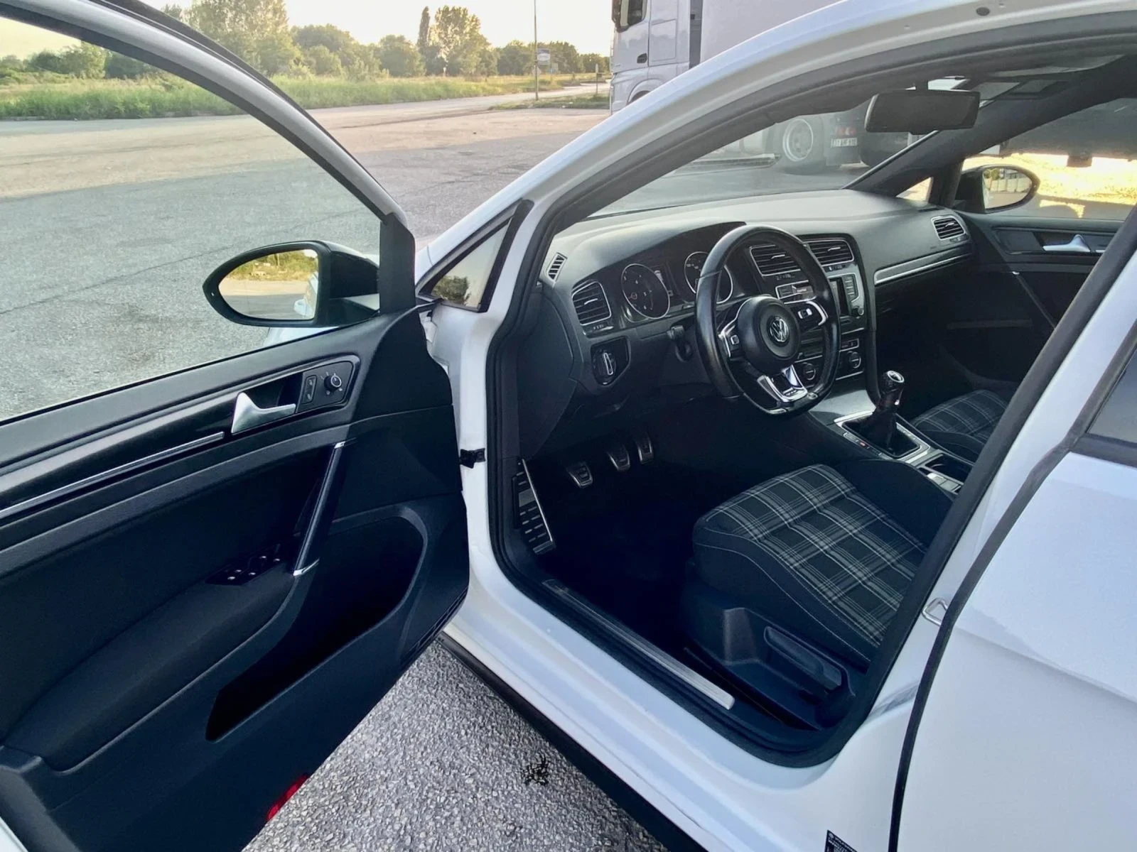 VW Golf GTD  - изображение 4