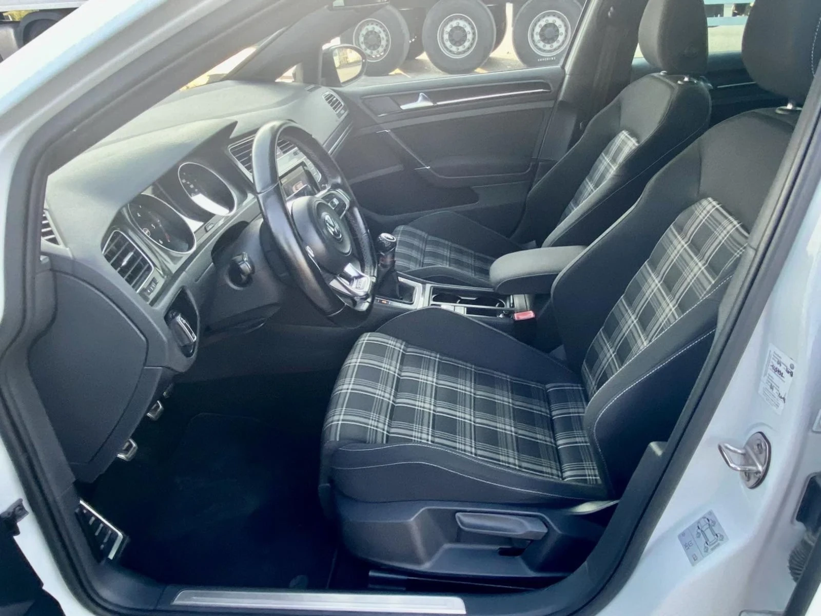 VW Golf GTD  - изображение 5