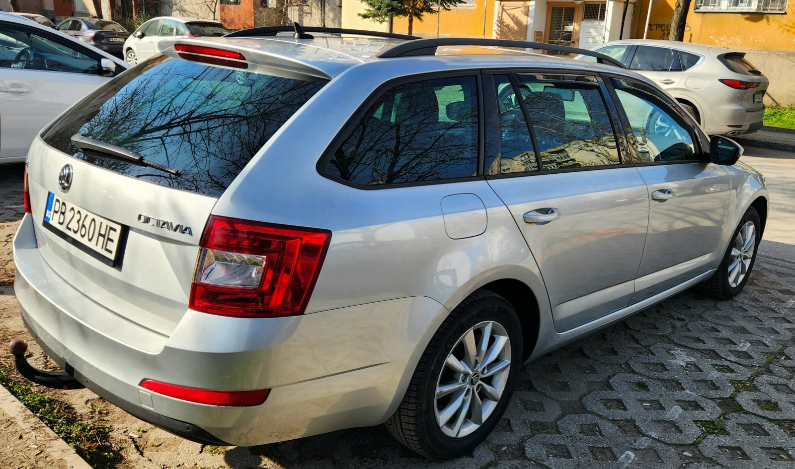 Skoda Octavia 1.6 TDI 110hp Дистроник, снимка 4 - Автомобили и джипове - 53754970