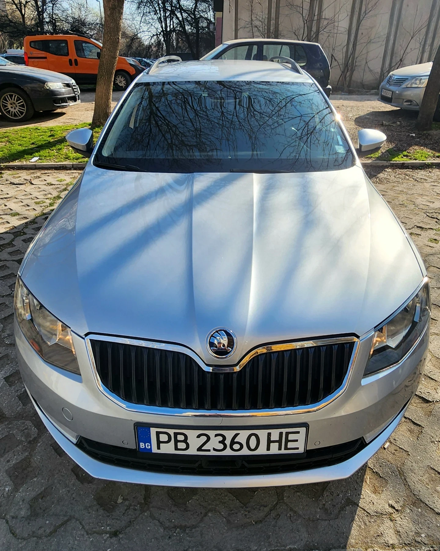 Skoda Octavia 1.6 TDI 110hp Дистроник, снимка 2 - Автомобили и джипове - 53754970