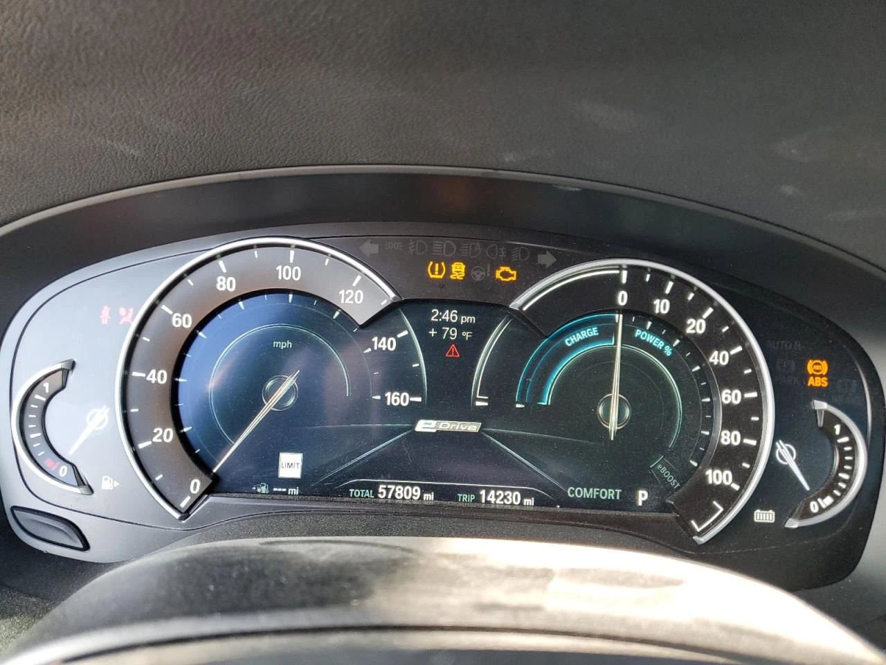 BMW 530E * E-Drive* КОЖА* ПОДГРЕВ* ШИБИДАХ* LED* , снимка 9 - Автомобили и джипове - 53851417