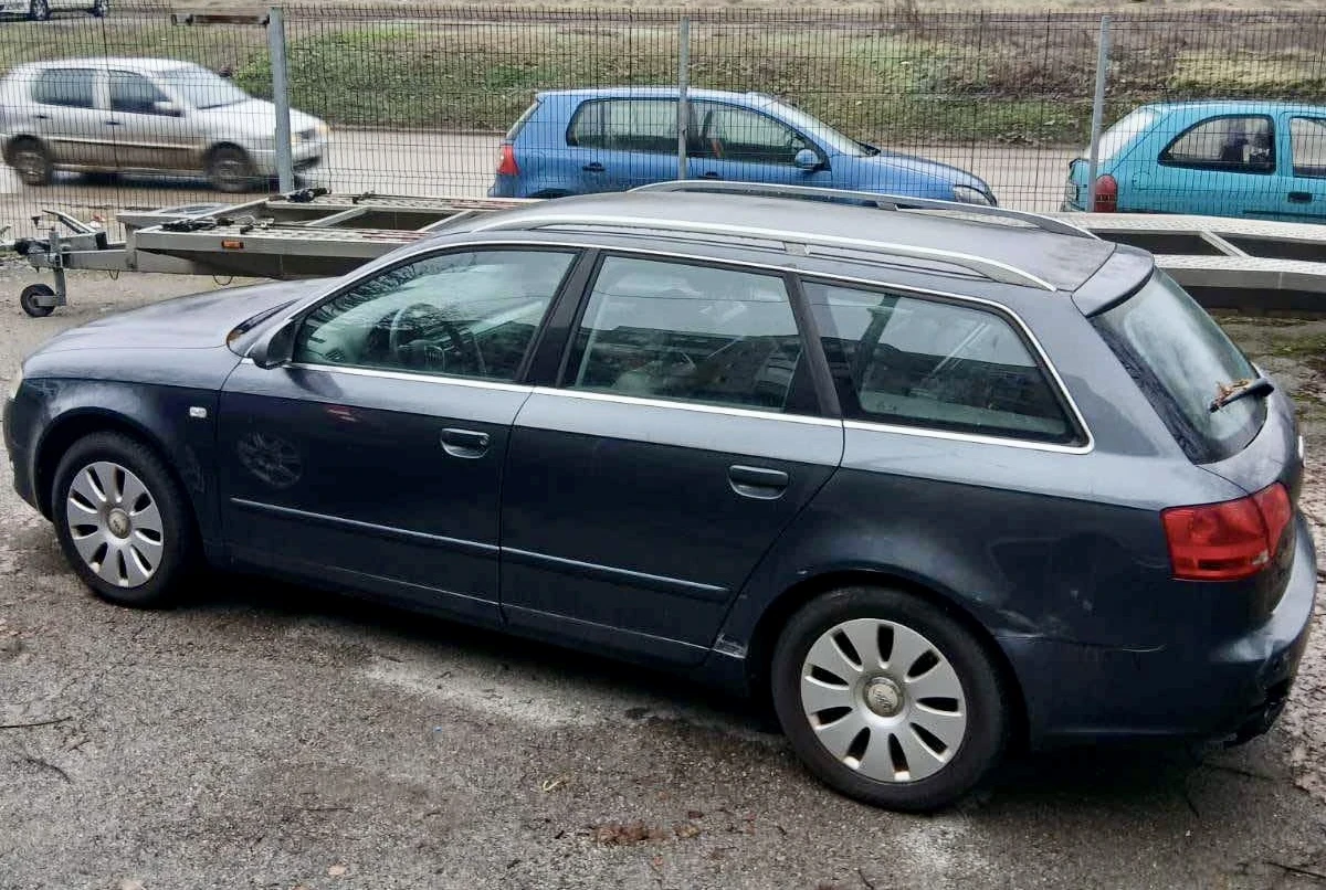 Audi A4 2.0 tfsi, снимка 4 - Автомобили и джипове - 54099845