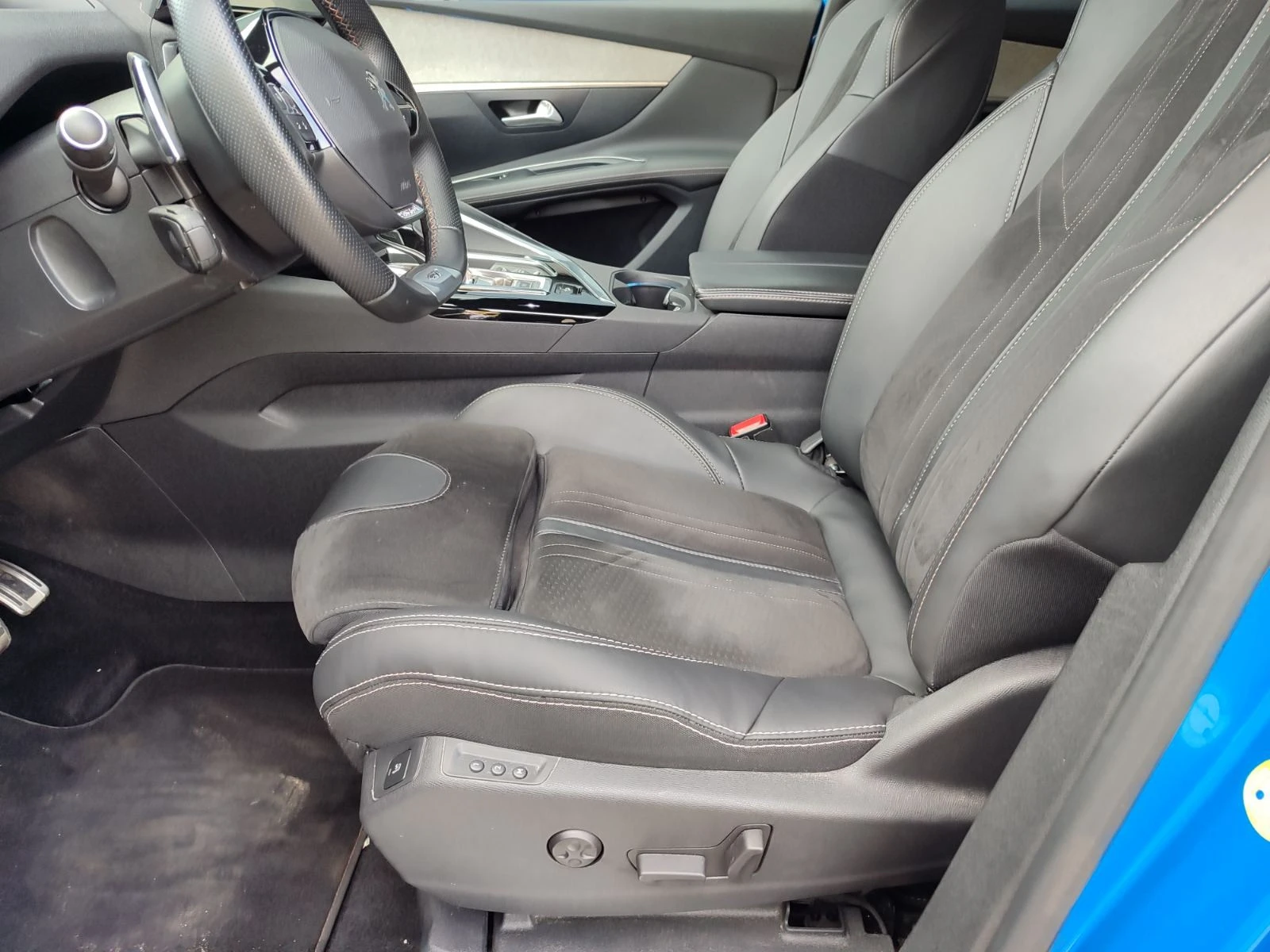 Peugeot 3008 GT Pack 1.5 BlueHDi (130hp) AT8, снимка 11 - Автомобили и джипове - 54266377