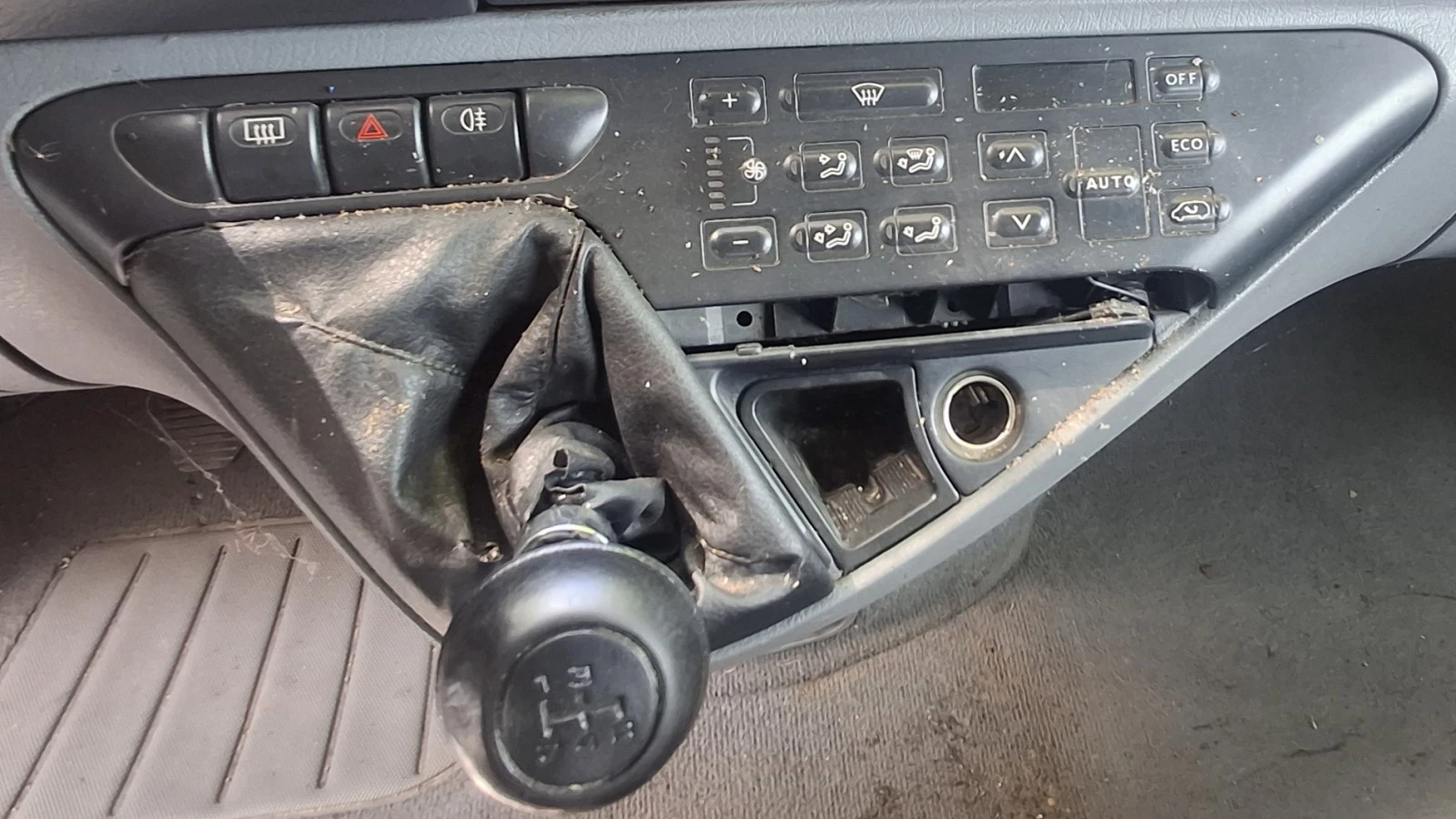 Fiat Ulysse 1.9TD 90PS климатроник 6+ 1, снимка 11 - Автомобили и джипове - 54483604