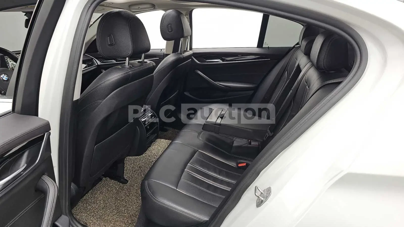 BMW 520 M SPORT+ HEAD UP/360CAM!ПАНОРАМА, снимка 11 - Автомобили и джипове - 55236565