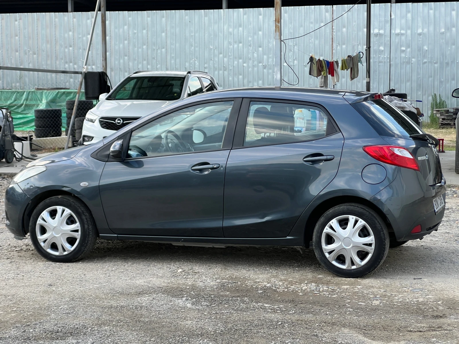 Mazda 2 1.3i-75к.с./ Климатик/ Италия, снимка 8 - Автомобили и джипове - 55362778