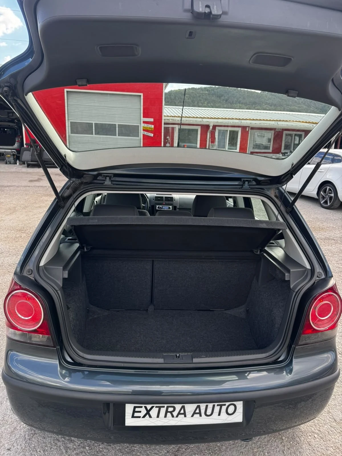 VW Polo КЛИМАТИК, FACELIFT, 139600км, снимка 4 - Автомобили и джипове - 56229447