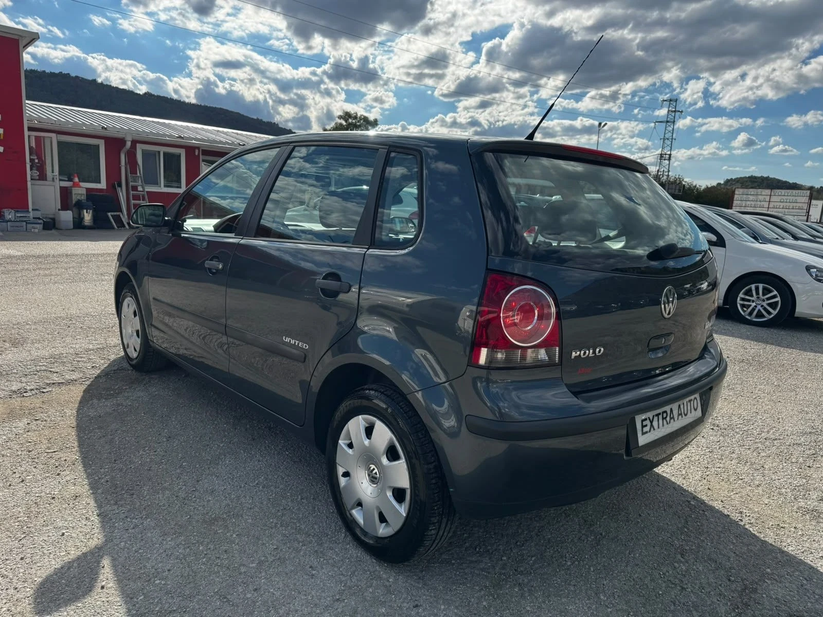 VW Polo КЛИМАТИК, FACELIFT, 139600км, снимка 2 - Автомобили и джипове - 56229447