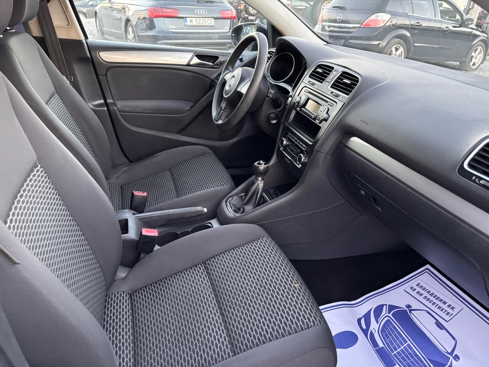 VW Golf VI 1.6 TDI, снимка 12 - Автомобили и джипове - 56310700