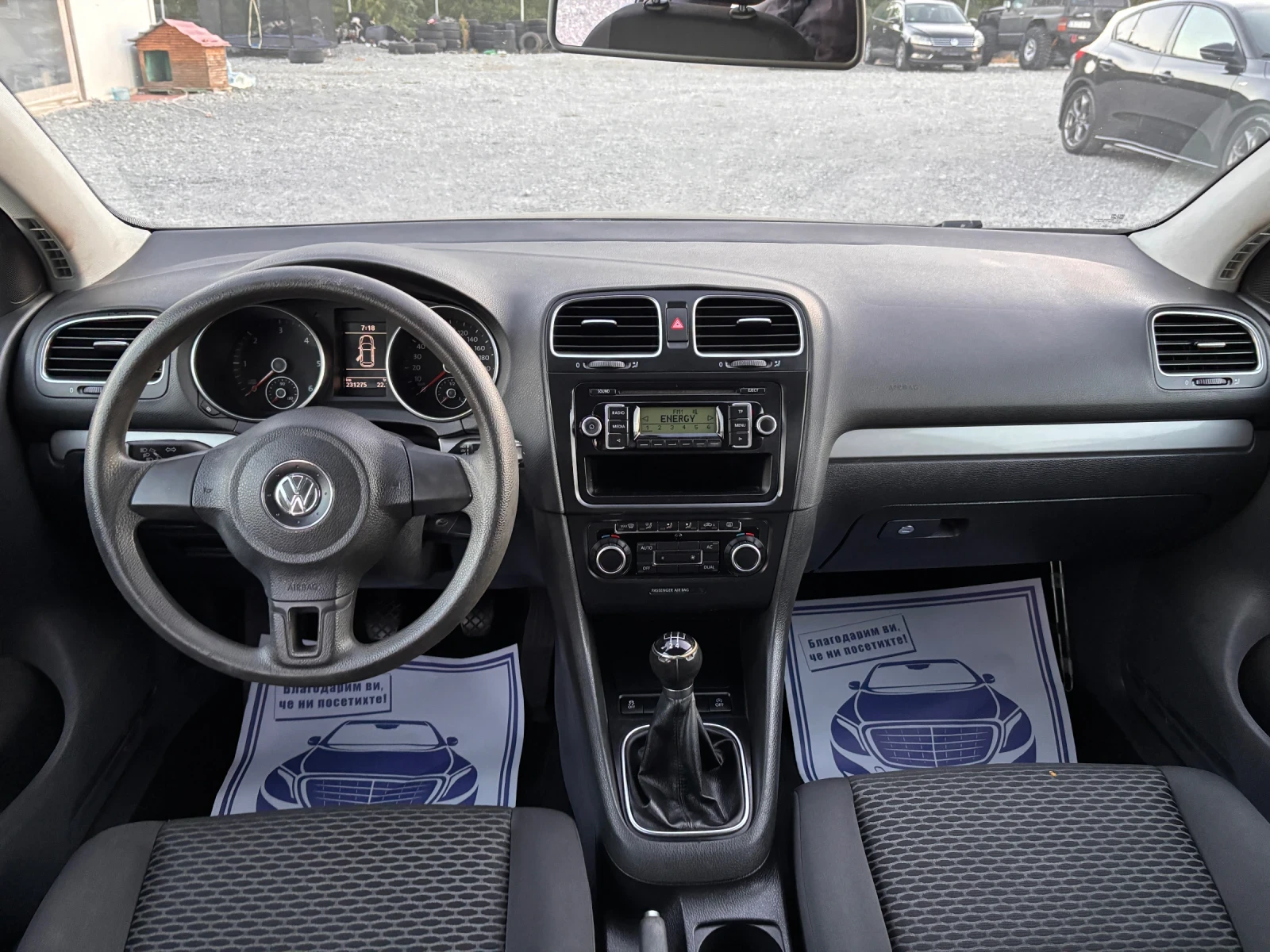 VW Golf VI 1.6 TDI, снимка 11 - Автомобили и джипове - 56310700