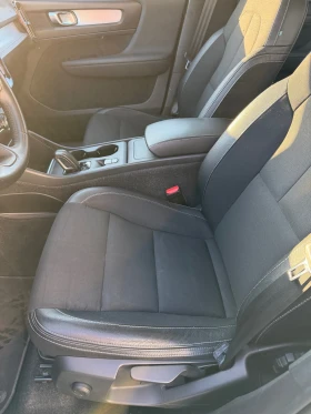 Volvo XC40, снимка 11