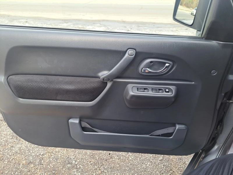 Suzuki Jimny 1.5dci, снимка 14 - Автомобили и джипове - 44274486