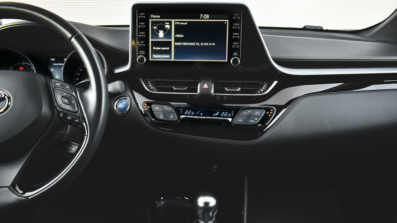Toyota C-HR 2.0 Hybrid Trend Automatic, снимка 10 - Автомобили и джипове - 46388294