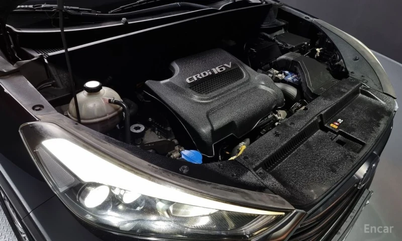 Hyundai Tucson, снимка 6 - Автомобили и джипове - 52875211