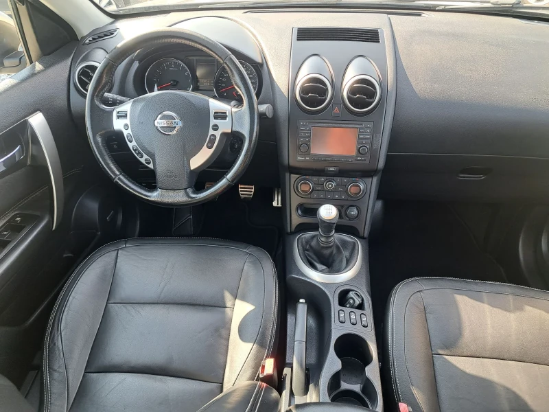 Nissan Qashqai 2.0   Кожен салон, снимка 10 - Автомобили и джипове - 52877138