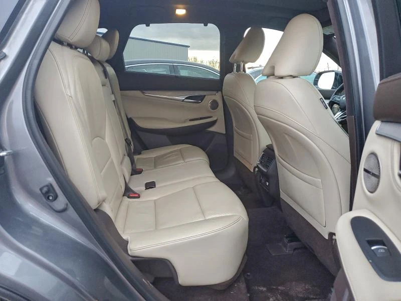 Infiniti QX50 2.0L 4 All wheel drive, снимка 3 - Автомобили и джипове - 52904657