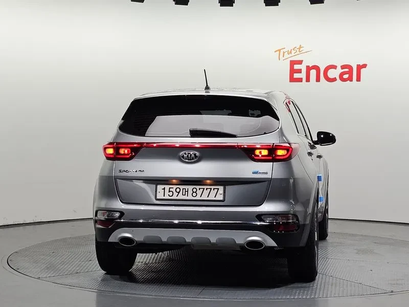 Kia Sportage Diesel 2.0 2Wd Trendy, снимка 4 - Автомобили и джипове - 56287412