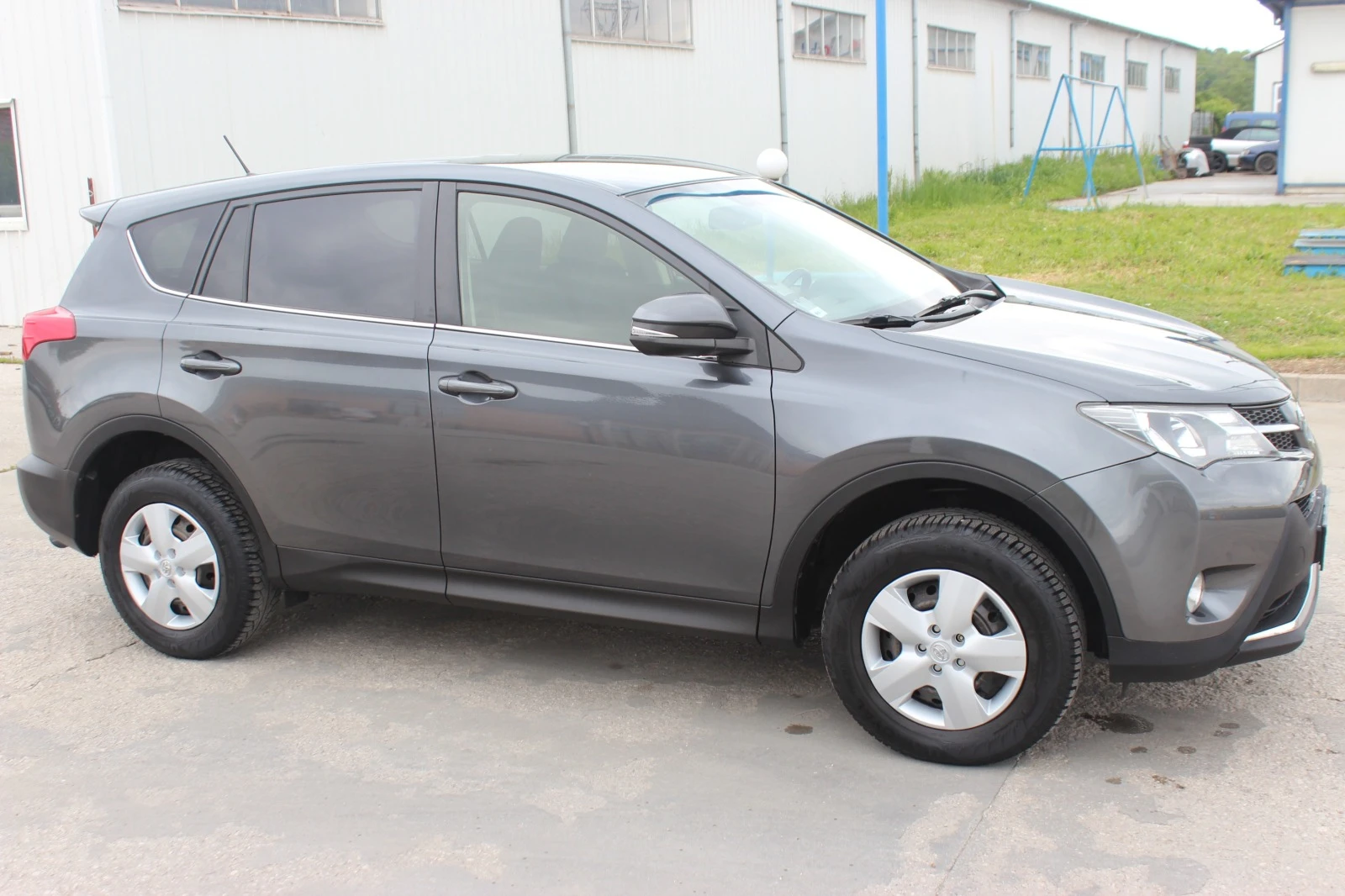 Toyota Rav4 2.0i 152к.с. АВТОМАТ, 4x4, Швейцария, УНИКАТ - изображение 4