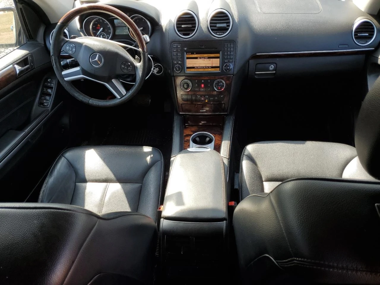 Mercedes-Benz GL 450 4MATIC/7-МЕСТЕН/СТАВА НА ГАЗ/ОЧАКВАН ВНОС - изображение 8